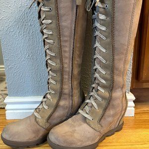 Sorel JOAN OF ARCTIC Tall Wedge Lace Up Tall Boots Size: 8.5 * RARE*
